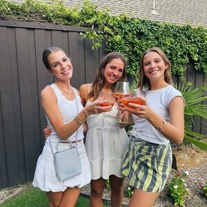 Meet your Posher, Liv